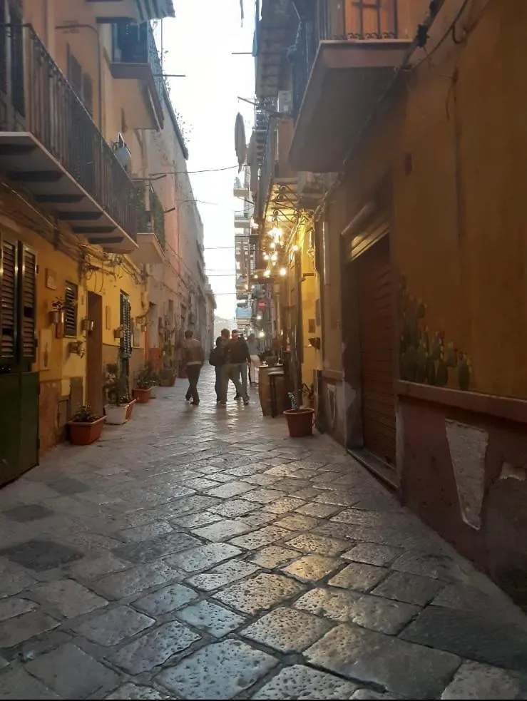 Case Vacanza Centro Mercato Ballaro' Palermo Holiday home